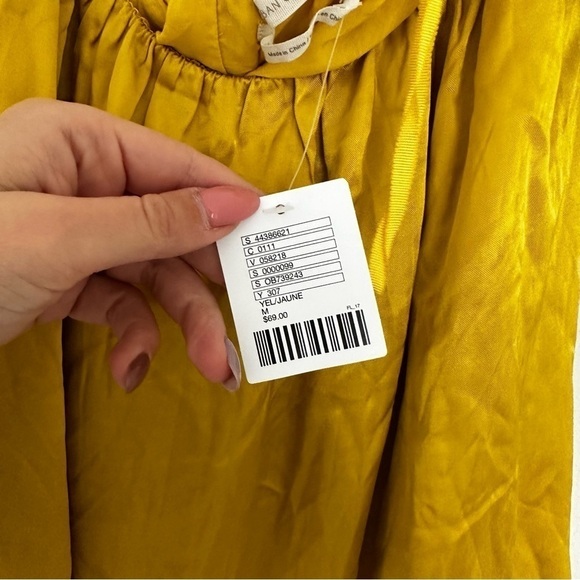 Urban Outfitters Dia Off The Shoulders Top Silky Satin Size M Women’s Yellow - Picture 10 of 10